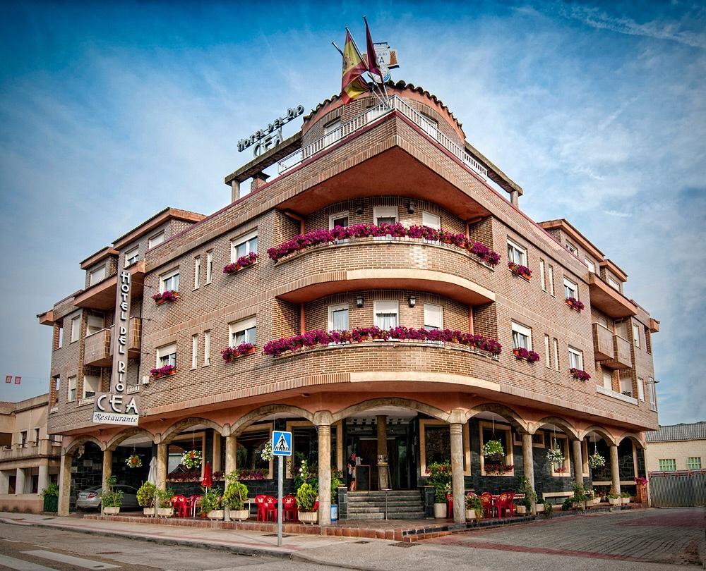 里奥塞阿酒店 Puente Almuhey 外观 照片